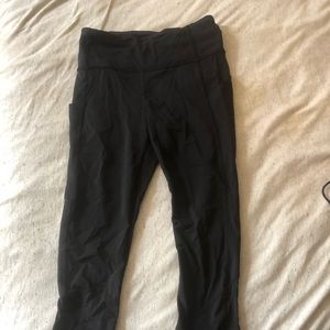Lulu lemon mid calf leggings